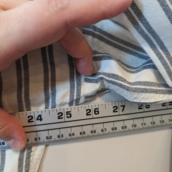 Joe Fresh Striped White & Grey 100% Cotton  Long Sleeve Partial Button Down M - Picture 8 of 8